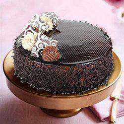 Pomp-of-Sweetness 2.2 Lb Truffle Cake