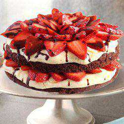 Blissful 2 Kg Strawberry Cake from 3/4 Star Bakery