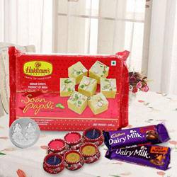 Exotic Gift Combo of Attractive Treats
