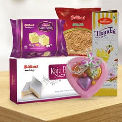 Gladdening Combo from Haldiram