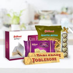 Splendour Combo from Haldiram