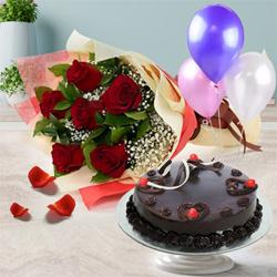 Attractive Full of Love Gift Truffle Cake with Red Roses Bunch and Balloons
