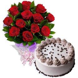 Gift Coffee Cake with Red Roses Bouquet