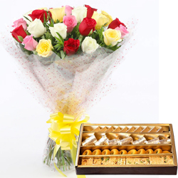 Premium Box of 500 Gr. Sweets and 20 Colorful Roses with Love