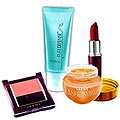 Gorgeous Party Look Gift Hamper from Lakme