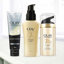 Glowing Faces with Olay Anti-Ageing Gift Hamper