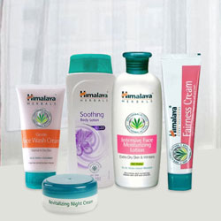 Online Cosmetics Gift Hamper from Himalaya