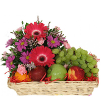 Alleviating fresh Fruit Basket added with stunning Flowers