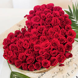 Summery Love Delight Arrangement of 101 Fresh Red Roses in Heart Shape
