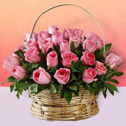 Lovely Arrangement of Pink Coloured Roses