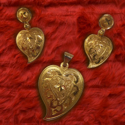 Traditional Heart Framed Gold Tone Metal Earrings and Pendant Set