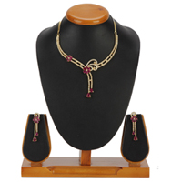 Perfect Sparkle Necklace with Earrings Set