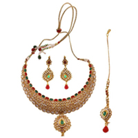 Flattering Womens Delight Necklace Set