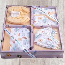 Amazing Infants Clothing Gift Set