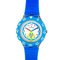 Bluish kids watch from Maxima
