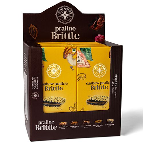 Luscious Cashew Praline Brittle Treat