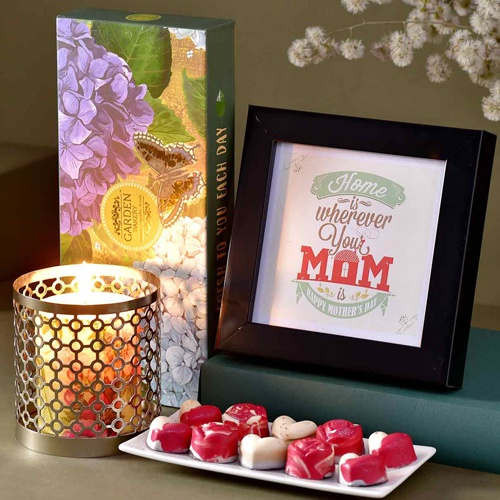 Adoring Moms Day Hamper