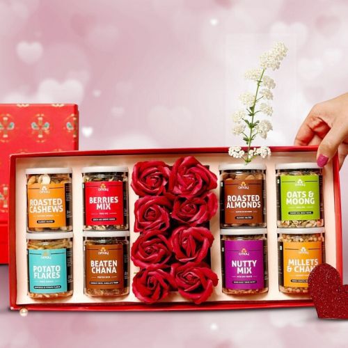 Love  N  Crunch Gift Set