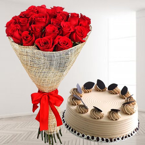 Striking Combo of Red Roses Arrangement N Coffee Cake