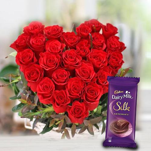 Magical Red Rose Hearty Delight with Cadbury Dairy Milk Silk