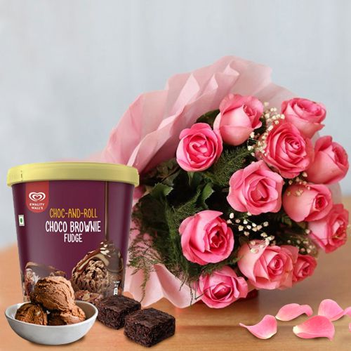 Eye-Catching Pink Roses with Kwality Walls Choco Brownie Fudge Ice Cream