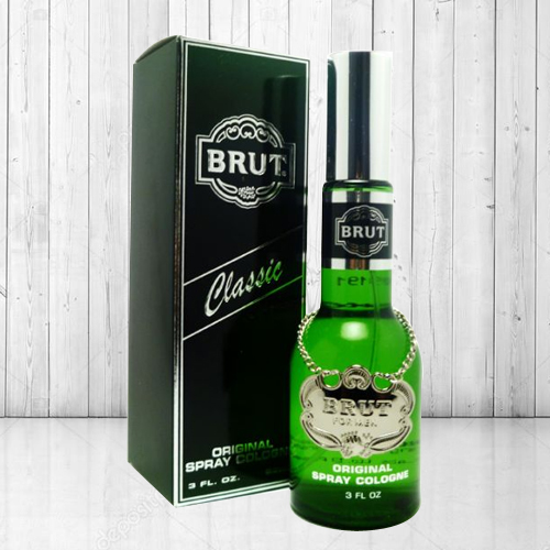 Brut market. Brut одеколон Brut. Brut Splash on -. Brut одеколон рекламирует Элвис Пресли.