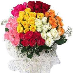 Charming Bouquet of Mixed Roses
