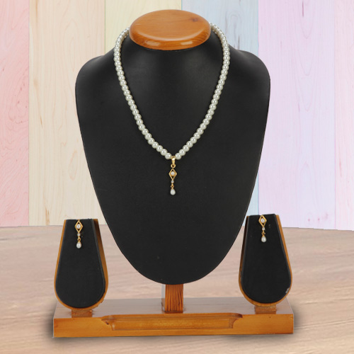 Dazzling Pearl Pendant Set with Earrings