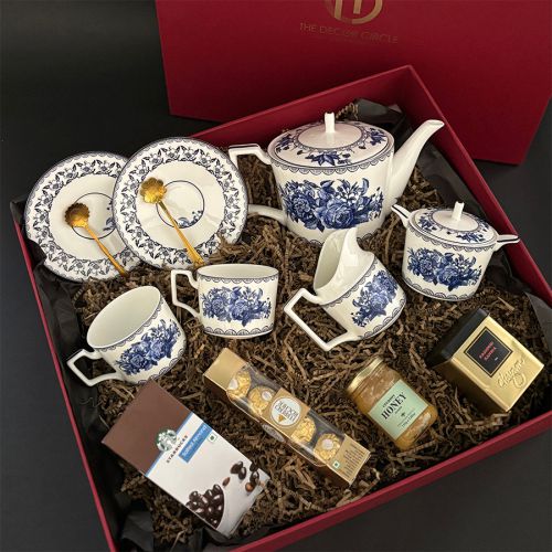 Sophisticated Tea  N  Treats Hamper