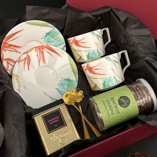 Tea Time Elegance Gift Set