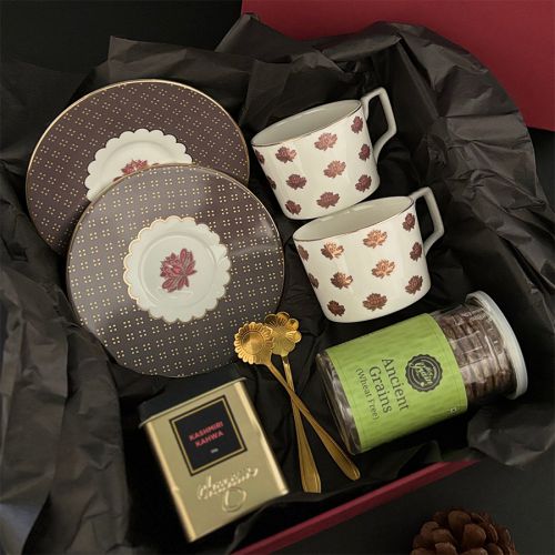 Elegant Tea  N  Cookie Set