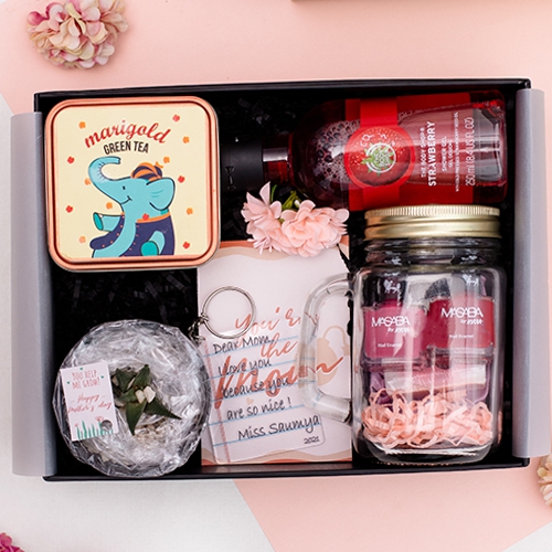 Hey Mommy Gift Hamper