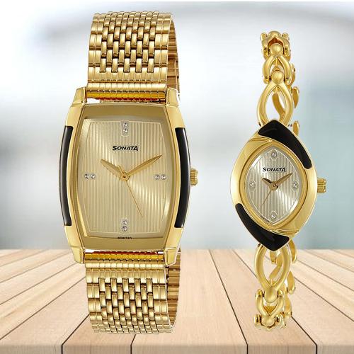 Attractive Sonata Analog Gold Dial Pair Watch